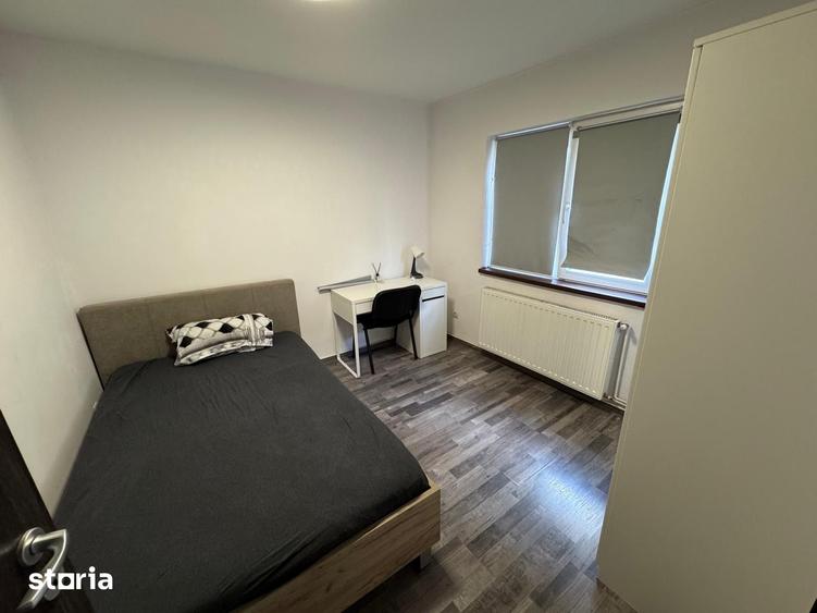 Apartament cu 4 camere decomandat în Complex Studențesc