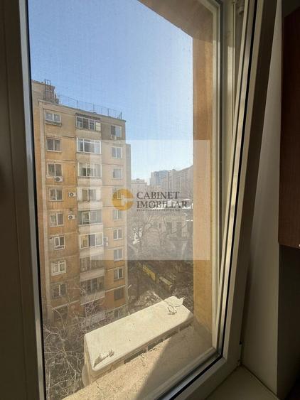 Apartament cu 2 camere semidecomandat, mobilat în Universitate