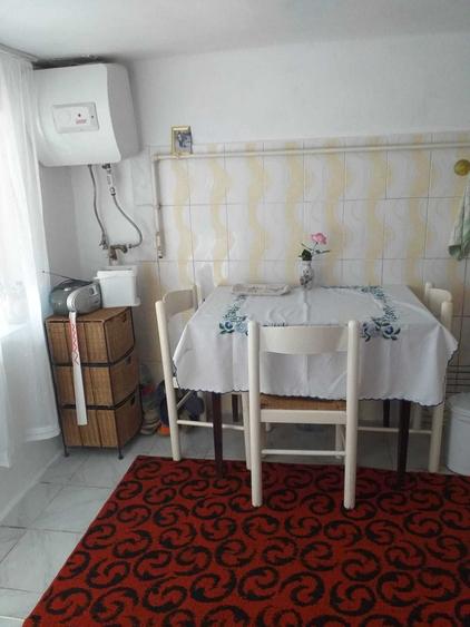 Casă cu 4 camere în Cocorăștii Caplii