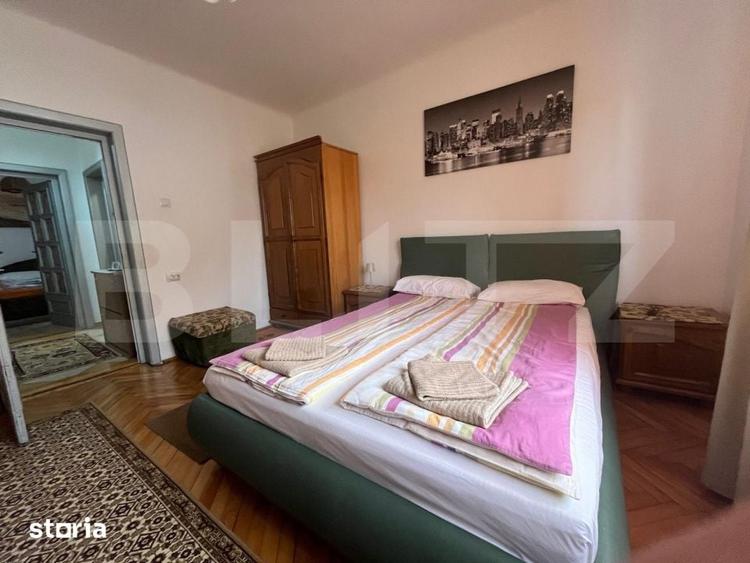 Casă cu 10 camere cu Teren 2000 Mp în Sântandrei