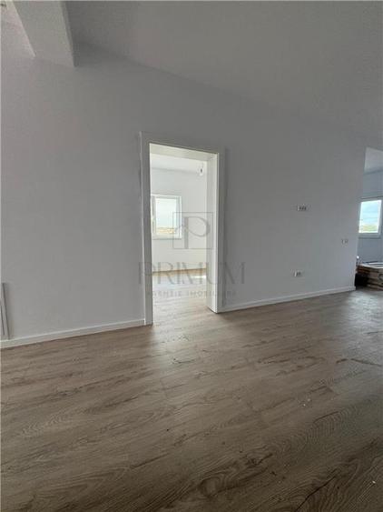 Duplex cu 3 camere cu Teren 300 Mp în Moșnița Nouă