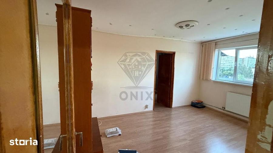 Apartament cu 2 camere nedecomandat, mobilat în Cantacuzino
