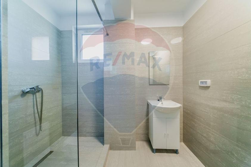 Apartament cu 2 camere semidecomandat, mobilat în P-ța Spitalului