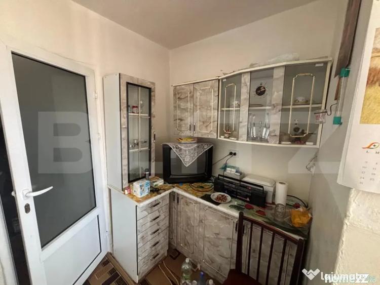 Apartament cu 2 camere semidecomandat, mobilat în Micro 11