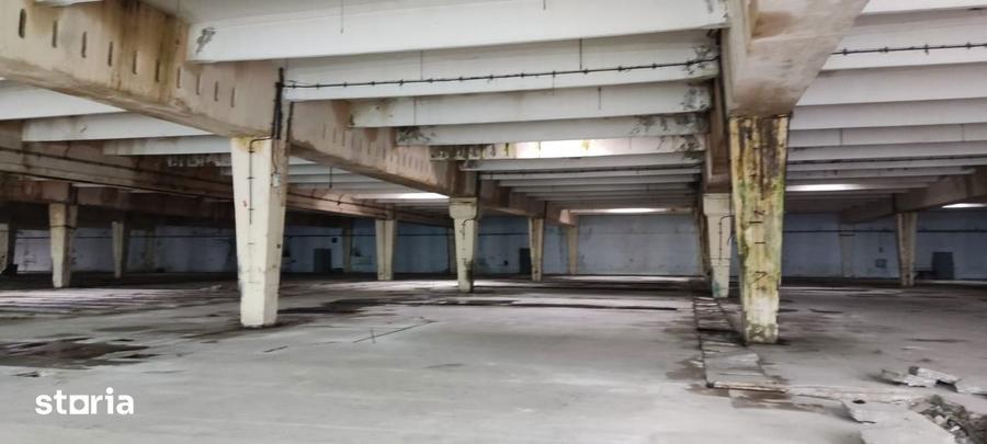 Spațiu comercial, de 1,450 mp, în Central