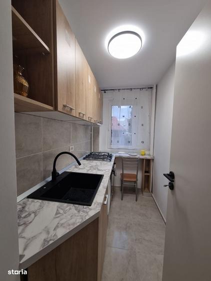 Apartament cu 2 camere decomandat în Titulescu