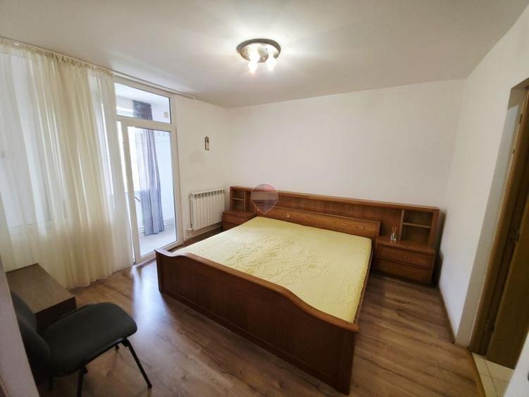 Apartament cu 2 camere decomandat, mobilat în Mărăței