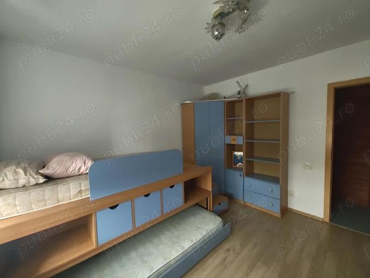 Apartament cu 3 camere decomandat în Rogerius