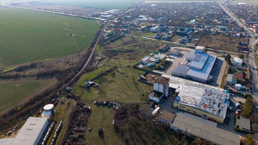 Teren Construcții intravilan de 22730 mp, în Aradul Nou