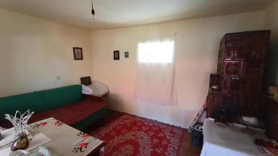 Casă cu 5 camere în Ciupercenii Noi
