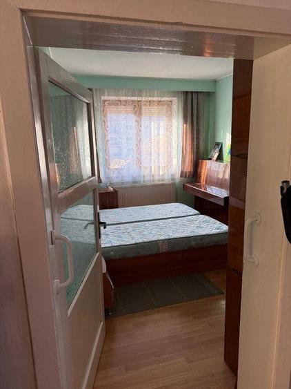 Vand casa pe 3 nivele in Medias, cartier Vitrometan, 231m2 - 2