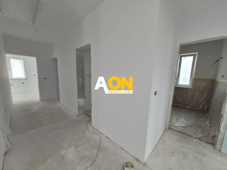 Casă individuală cu 4 camere cu Canalizare în Micești