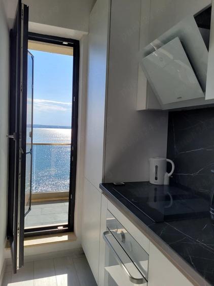 Apartament 3 camere cu vedere la lac, mobilat si utilat lux, parcare subterana - 2