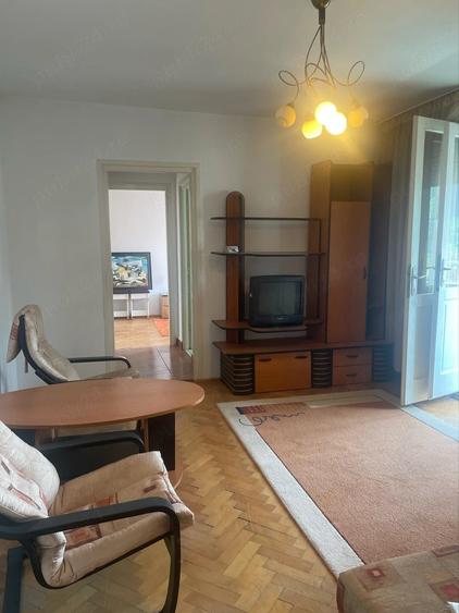 Apartament cu 2 camere semidecomandat în Central