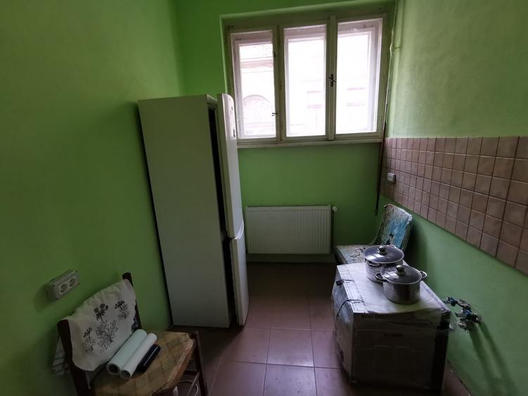 Apartament cu 4 camere circular în Ultracentral