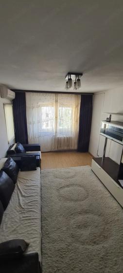 Apartament cu 2 camere decomandat în Galata