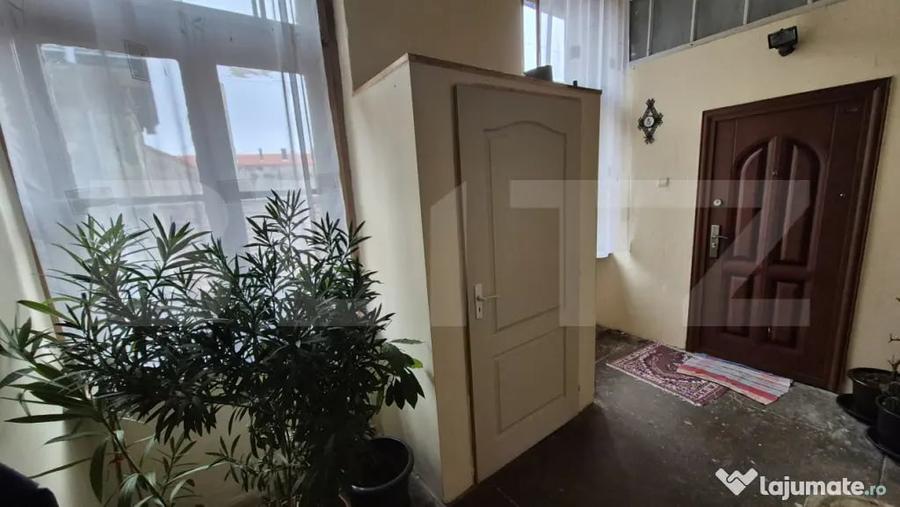 Apartament cu 2 camere semidecomandat în Ultracentral