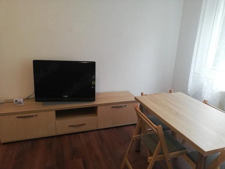 Apartament cu 2 camere nedecomandat în Milcov
