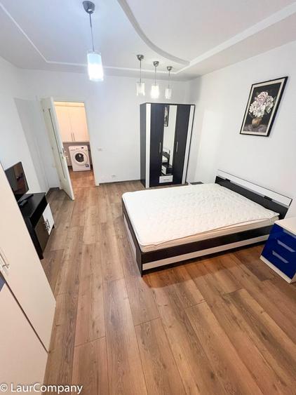Apartament cu 2 camere semidecomandat în Frații Golești