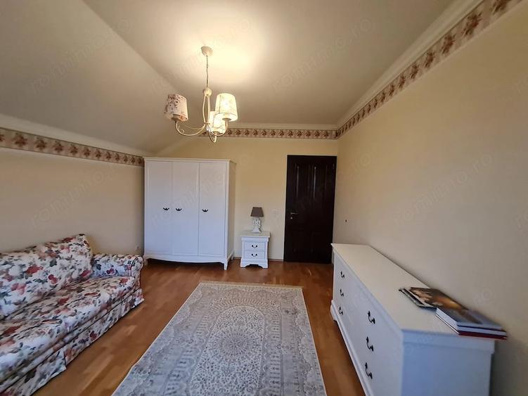 Casă cu Teren 473 Mp în Dumbrăvița