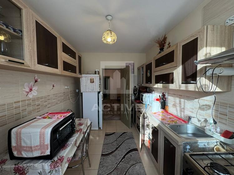 Apartament cu 3 camere  || str Florilor - 6