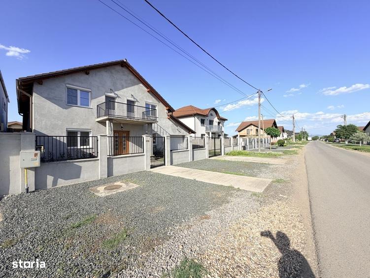 Casa frumoasa de vanzare 6 Camere in Sanleani (intra sa vezi) - 18