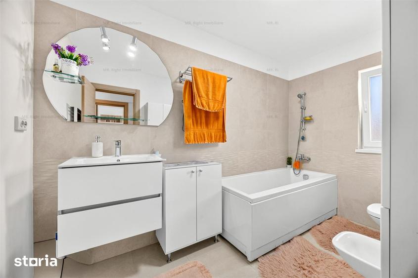 Casă cu 4 camere cu Teren 227 Mp în Sânpetru