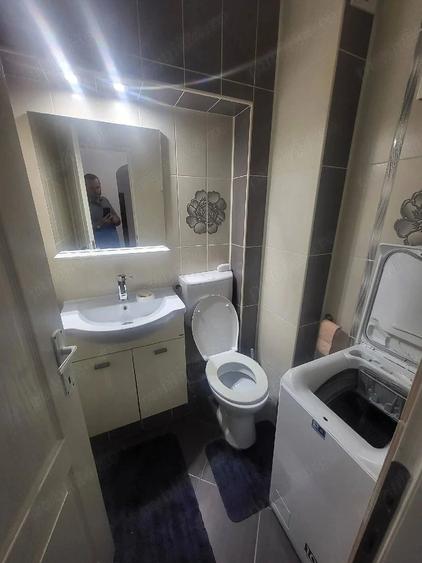 Apartament cu 3 camere decomandat în Unirii