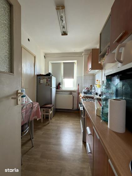 Apartament cu 4 camere decomandat, mobilat în Circumvalațiunii