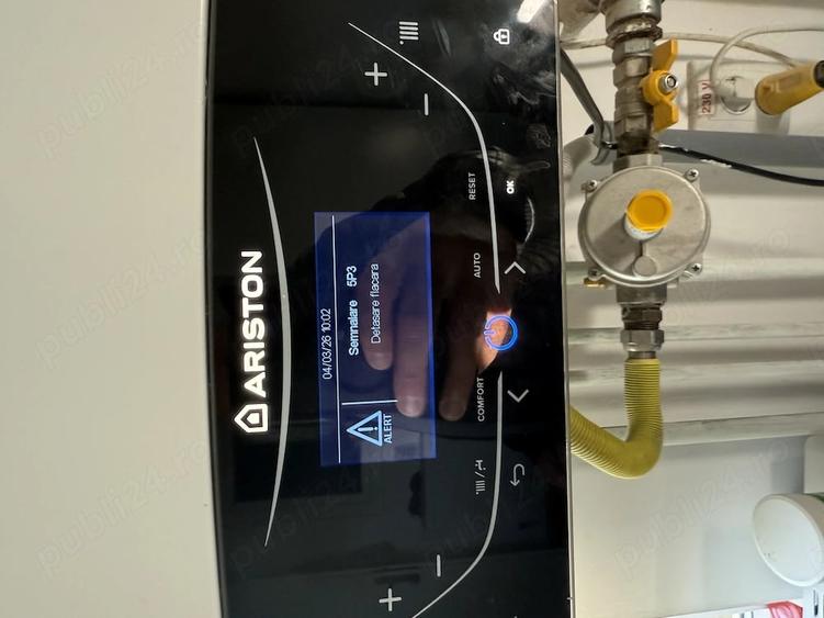 Casă cu 6 camere cu Teren 920 Mp în Slimnic