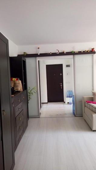 Apartament cu 2 camere semidecomandat în Bucureștii Noi