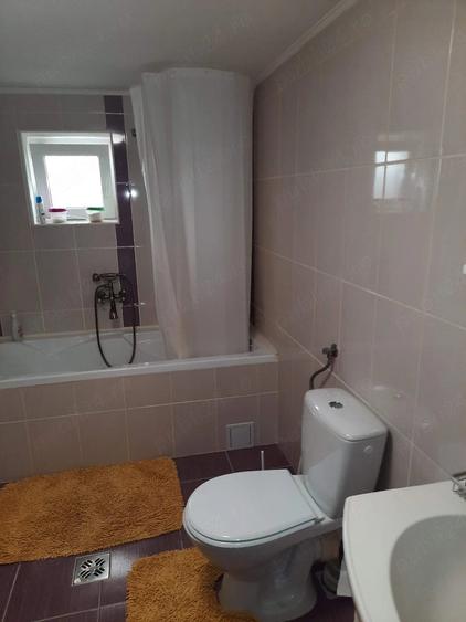 Casă cu 2 camere cu Teren 1000 Mp în Cornești (Crăciunești)