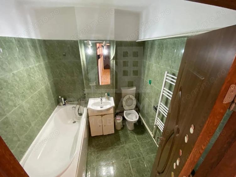 Apartament cu 3 camere decomandat în Lăpuș Argeș