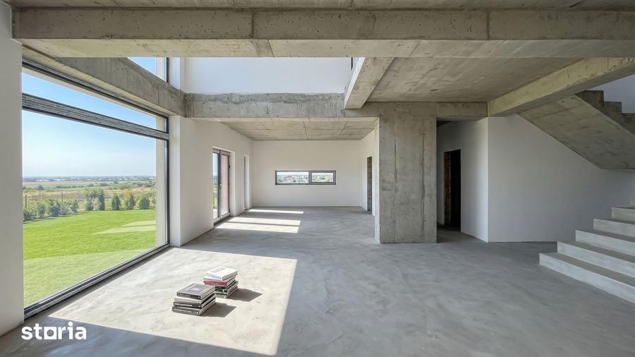 Casă cu 5 camere cu Teren 1200 Mp în Snagov