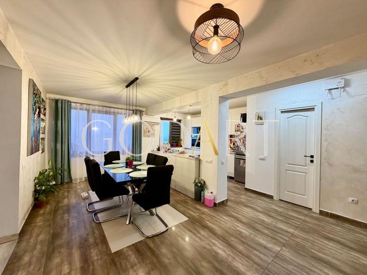Apartament cu 3 camere decomandat, mobilat în Central
