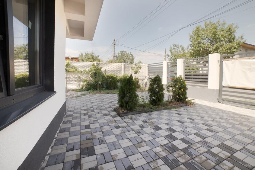 Casă individuală cu 5 camere cu Canalizare în Chitila