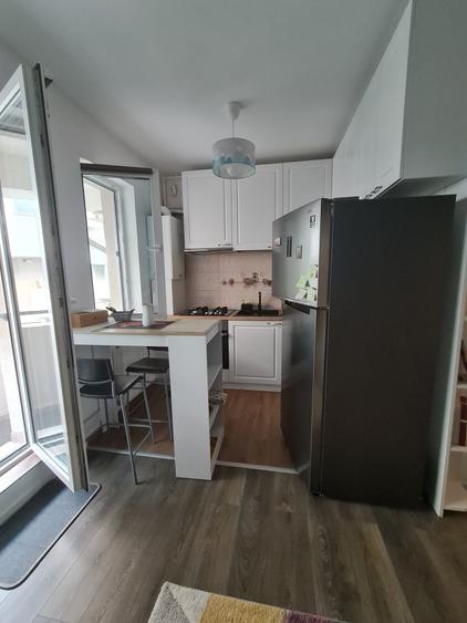 Apartament cu 2 camere decomandat în 1 Decembrie 1918