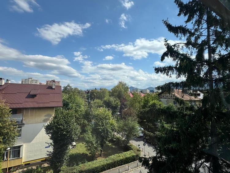 Apartament cu 3 camere, mobilat în Astra
