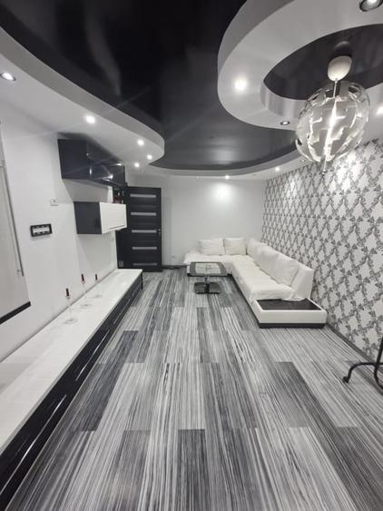 Apartament cu 3 camere decomandat, mobilat în Lăpuș Argeș