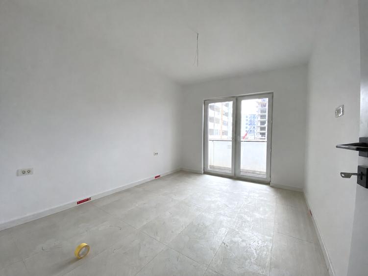 Apartament cu 2 camere semidecomandat în Apărătorii Patriei — fotografia 2