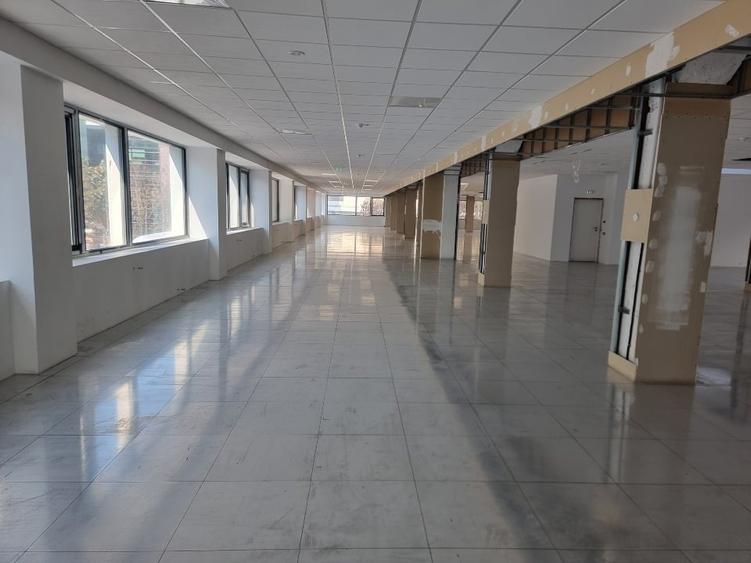Birou, de 1,250 mp, în Aviației