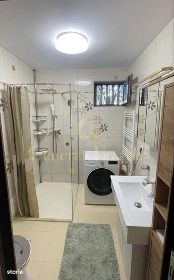 Apartament cu 3 camere semidecomandat în Centrul Istoric