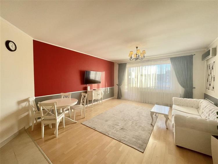 Apartament cu 3 camere decomandat în Herăstrău
