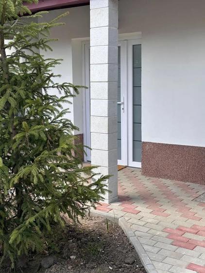 Casă cu 2 camere cu Teren 150 Mp în Central