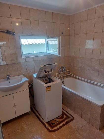 Casă individuală cu 2 camere cu Teren 3900 Mp în Braniștea