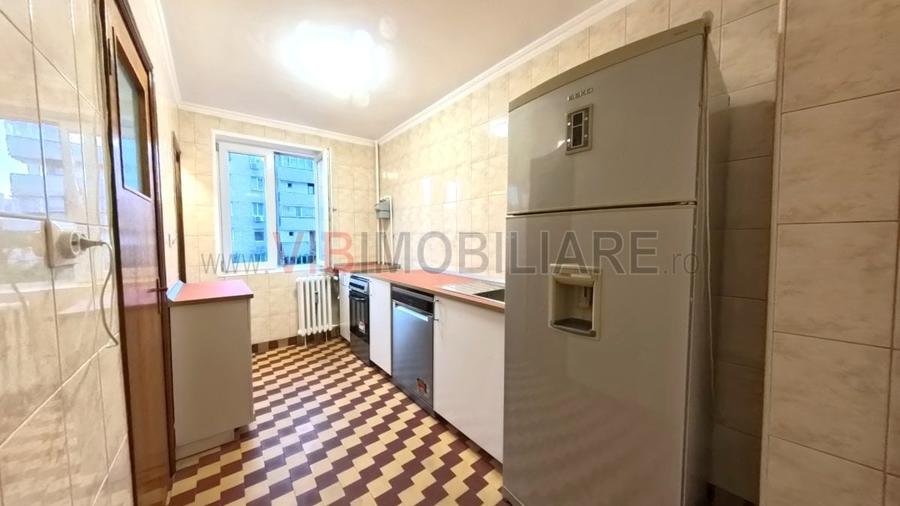Apartament cu 2 camere semidecomandat în Tineretului