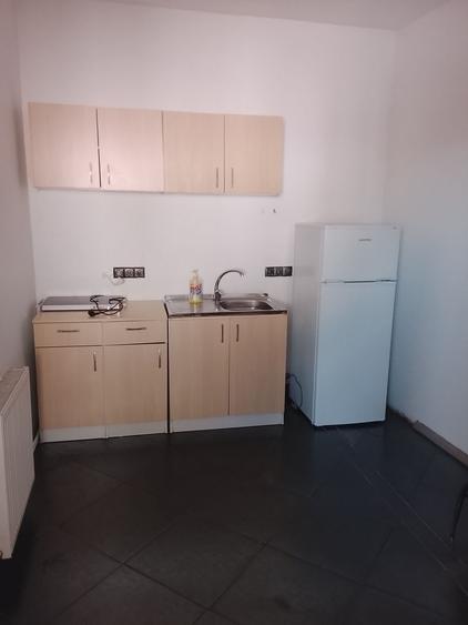 Inchiriez apartament cu o camera - 7