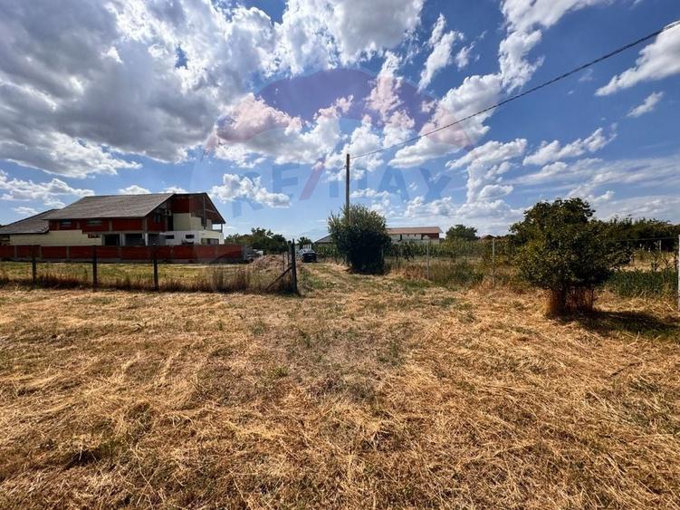 Teren Construcții intravilan de 1367 mp, în Sântandrei