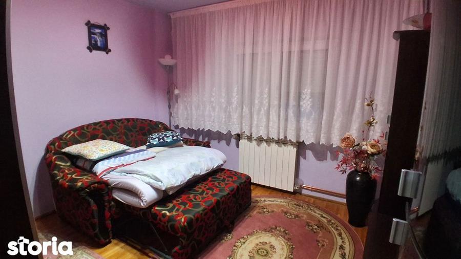 Apartament cu 3 camere decomandat în Cantacuzino