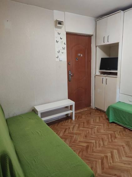 Garsonieră decomandată în Pajura